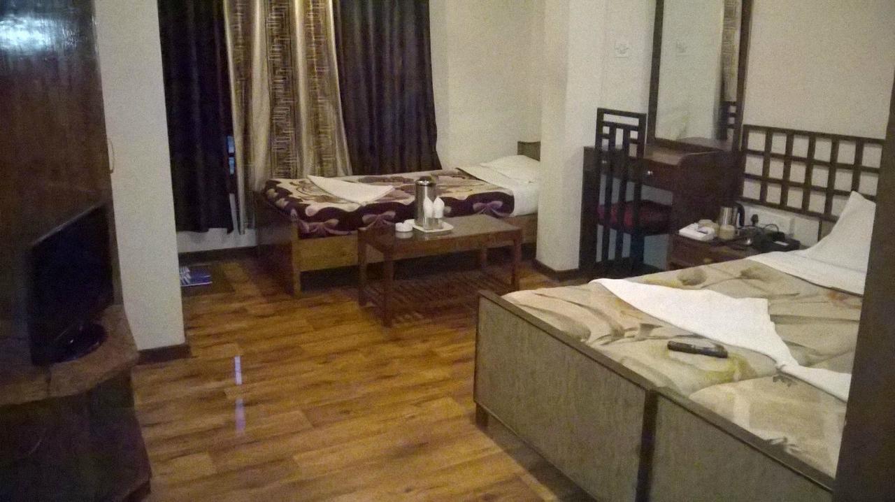 Hungry Jack Hotel Gangtok Bagian luar foto